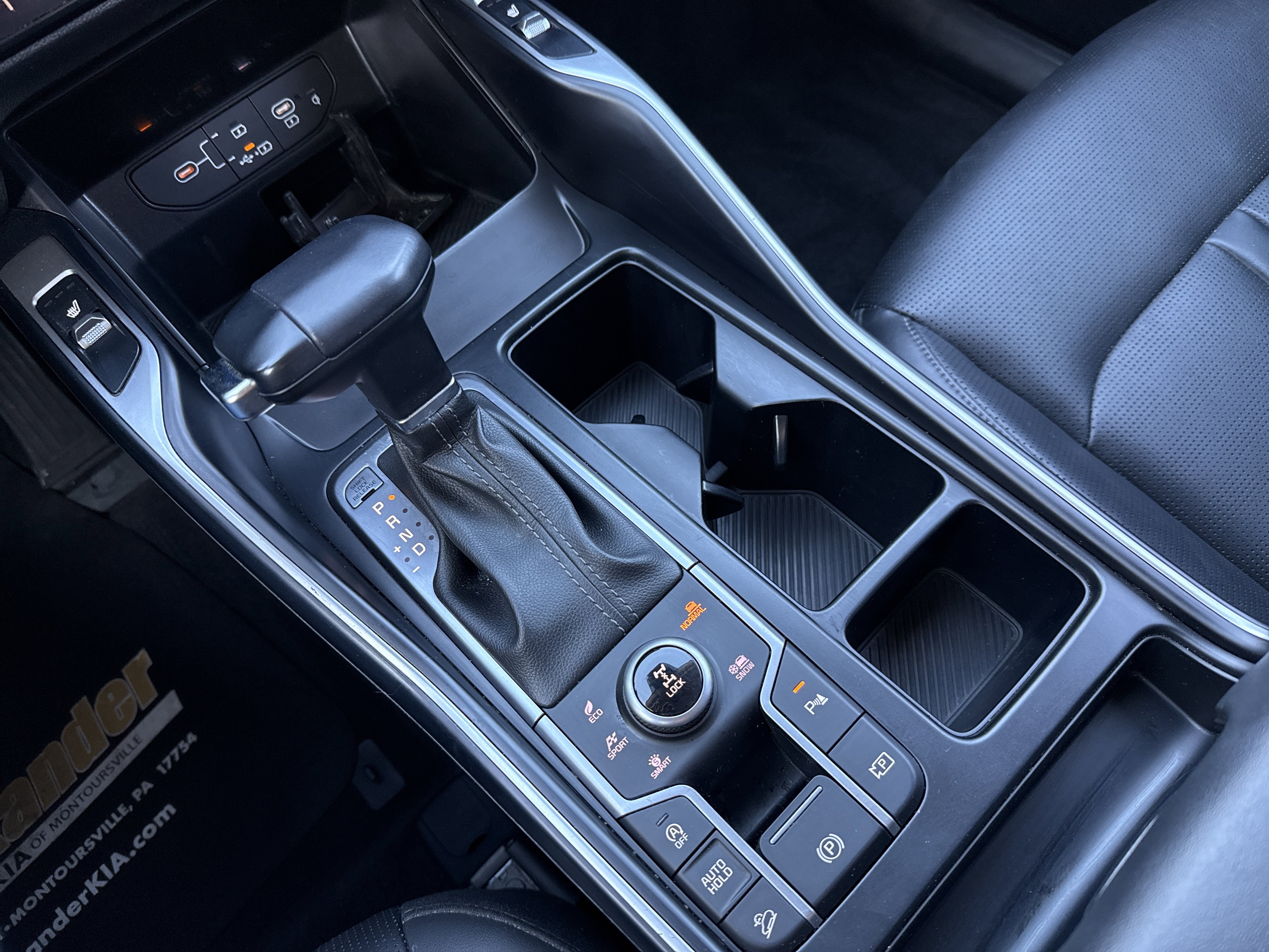 Certified 2024 Kia Sorento S image 24