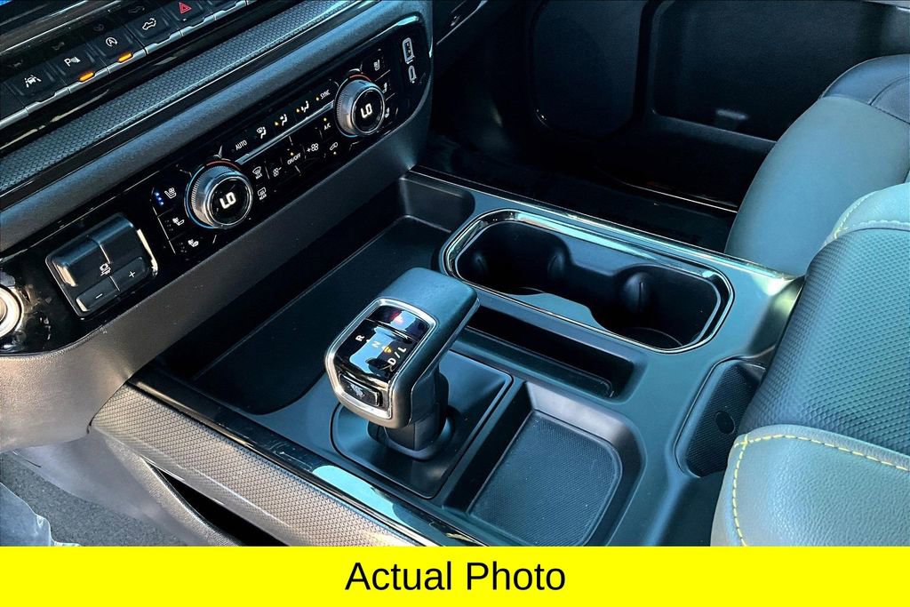 Used 2024 Chevrolet Silverado 1500 ZR2 w/ Technology Package image 14