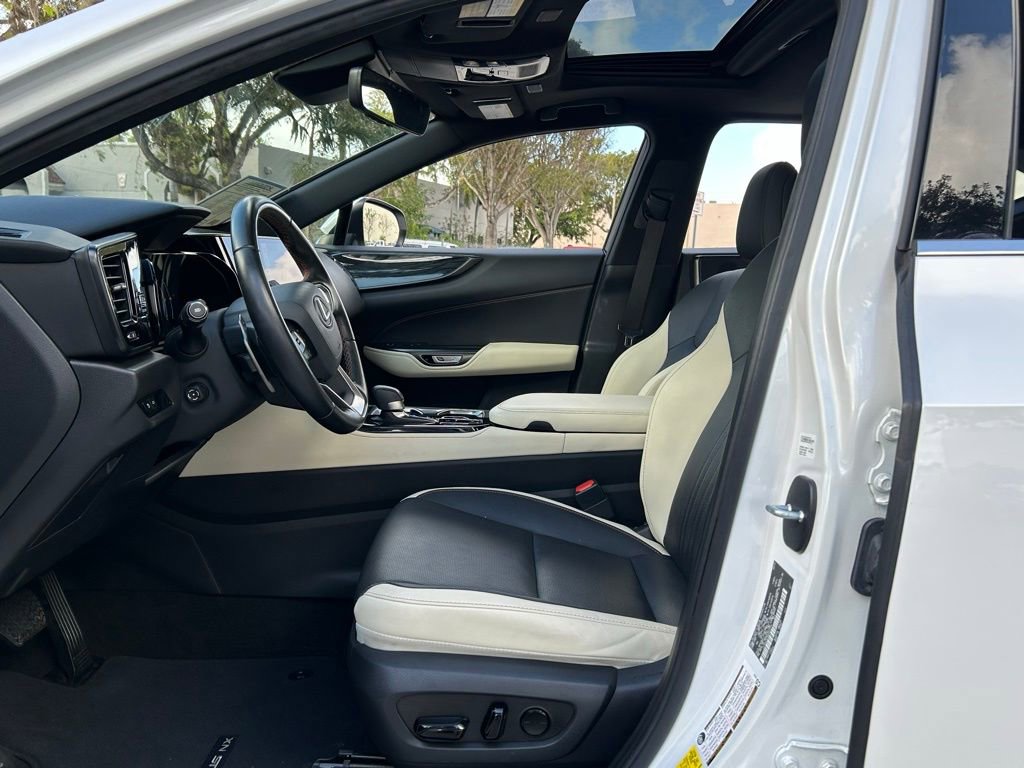 Used 2022 Lexus NX 250 FWD image 16