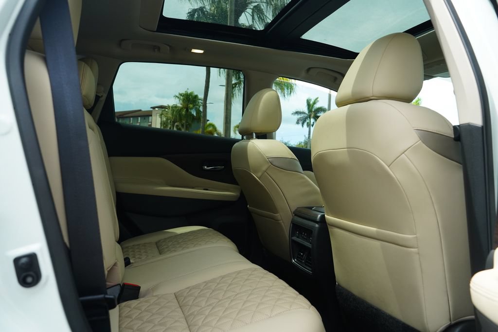 Used 2023 Nissan Murano Platinum w/ Cargo Package FWD image 18