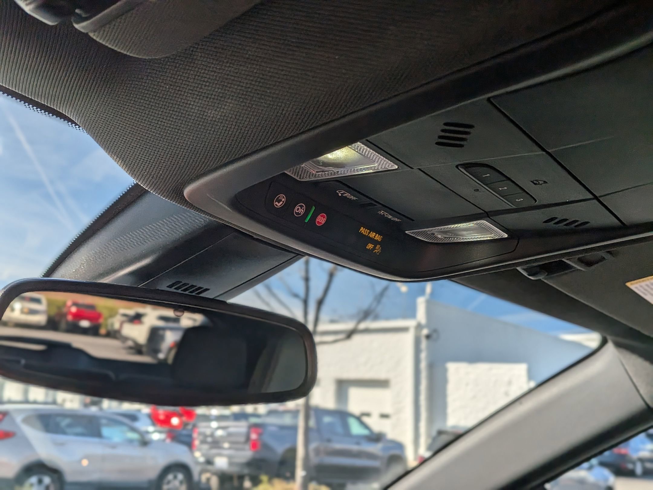 Certified 2025 Chevrolet Blazer RS image 32