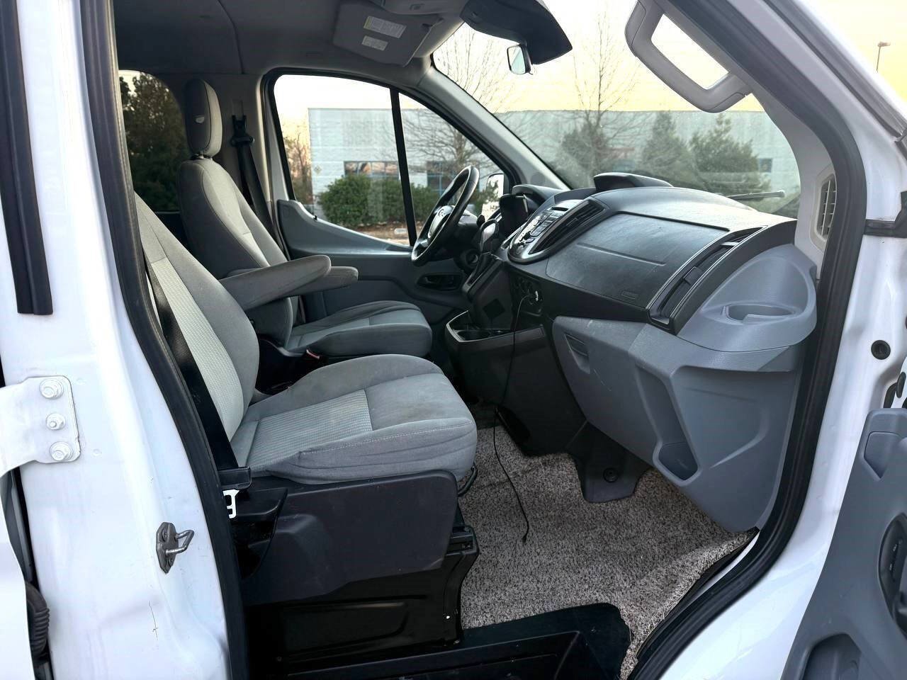 Used 2015 Ford Transit 350 XLT RWD image 15