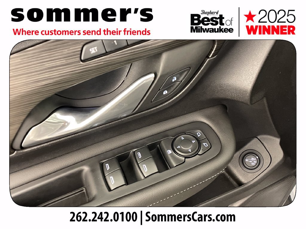 Used 2024 GMC Terrain SLT w/ Elevation Edition AWD/4WD image 11