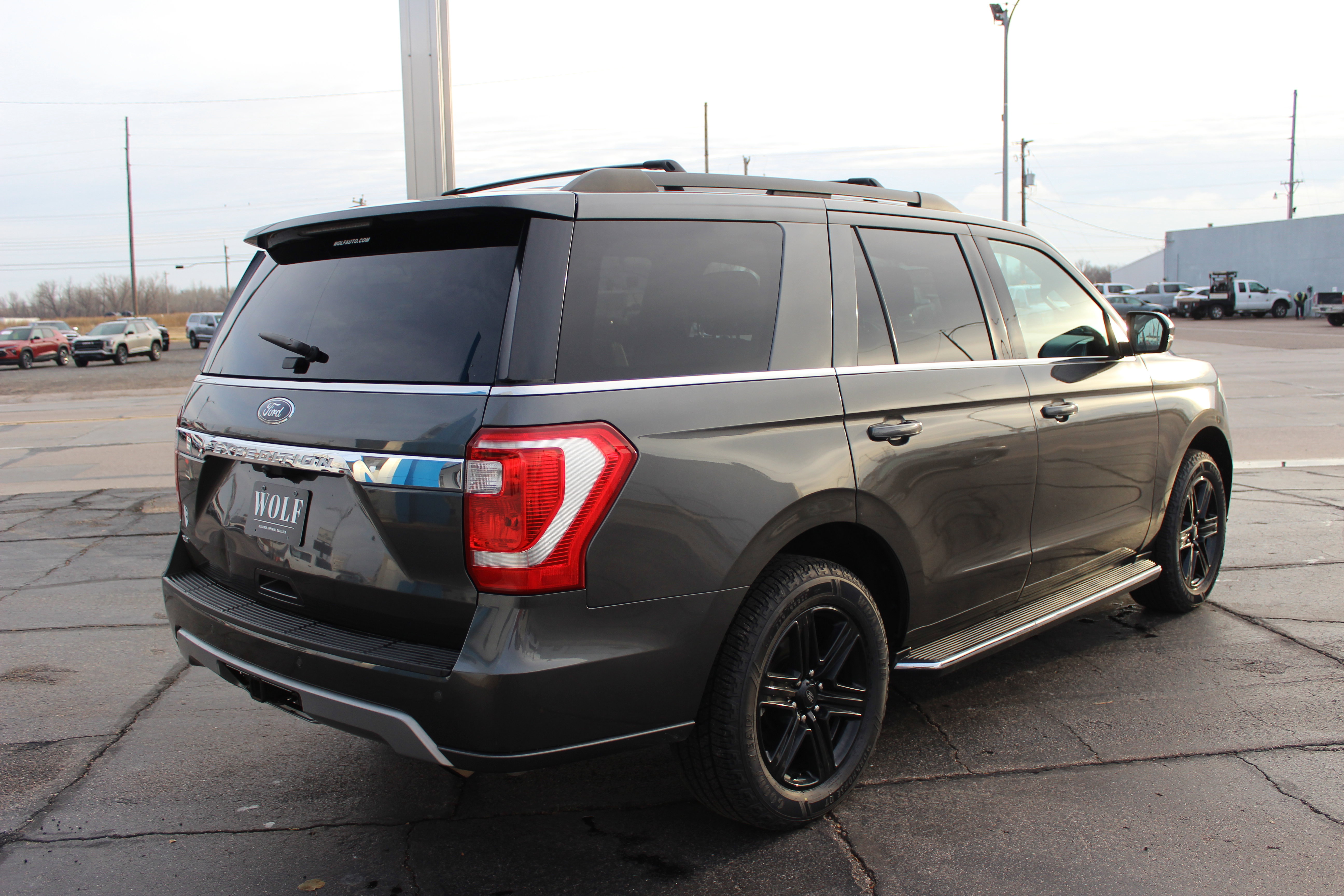 Used 2020 Ford Expedition XLT w/ Equipment Group 202A image 5