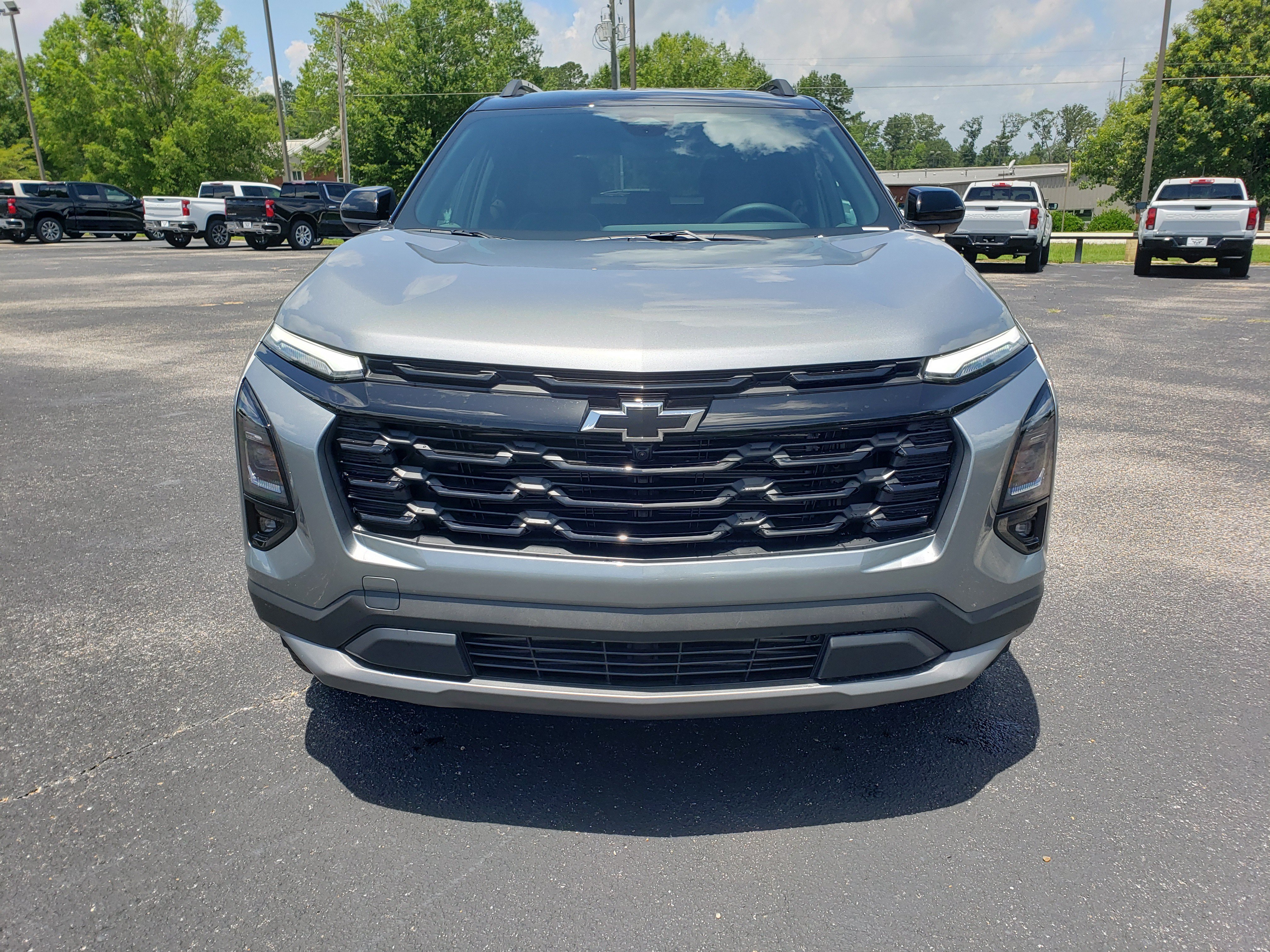 New 2026 Chevrolet Equinox LT w/ Convenience Package II FWD image 7
