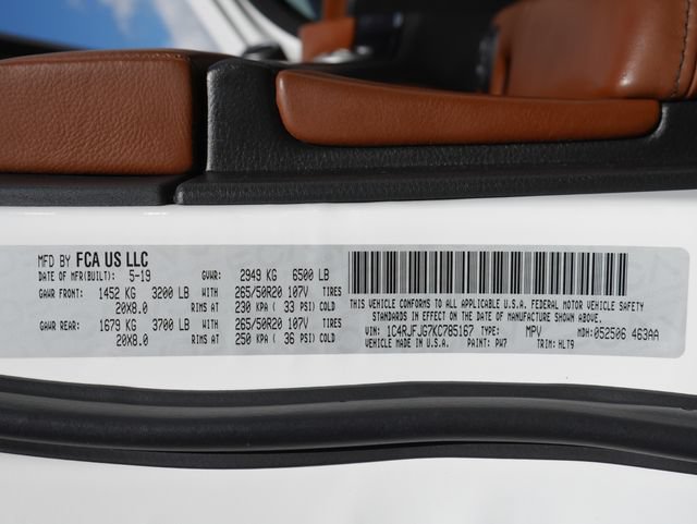 Used 2019 Jeep Grand Cherokee Summit AWD/4WD image 23
