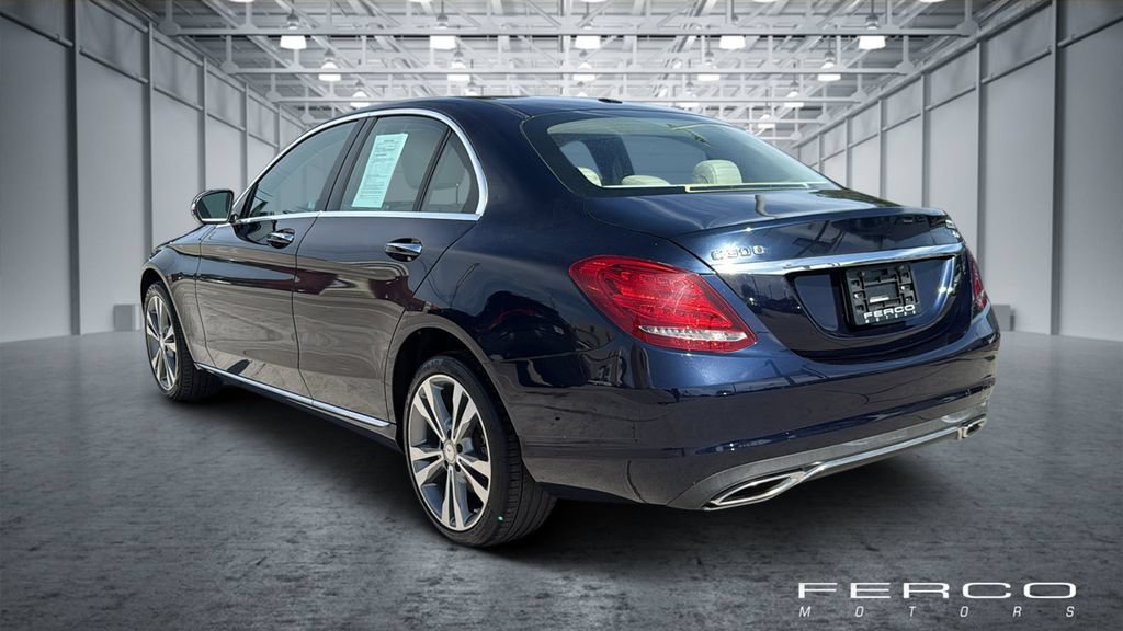 Used 2015 Mercedes-Benz C 300 4MATIC Sedan image 3