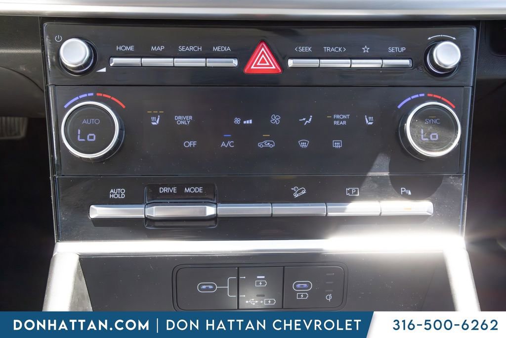 Used 2025 Hyundai Santa Fe SEL FWD image 10