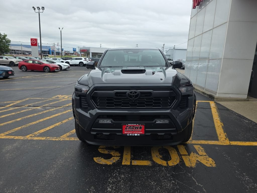 Used 2024 Toyota Tacoma TRD Sport AWD/4WD image 10