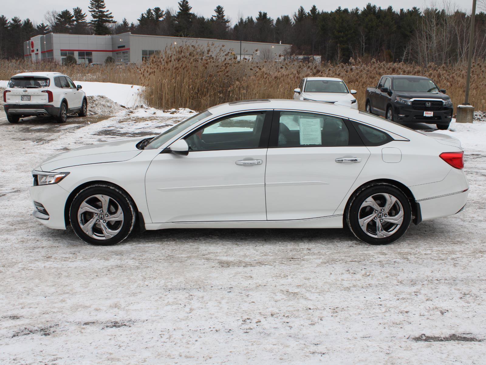 Used 2019 Honda Accord EX image 5