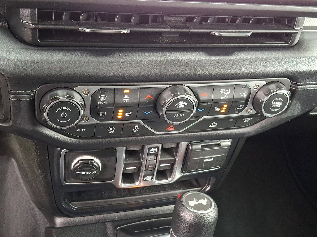 Certified 2026 Jeep Wrangler Unlimited Sahara AWD/4WD image 15