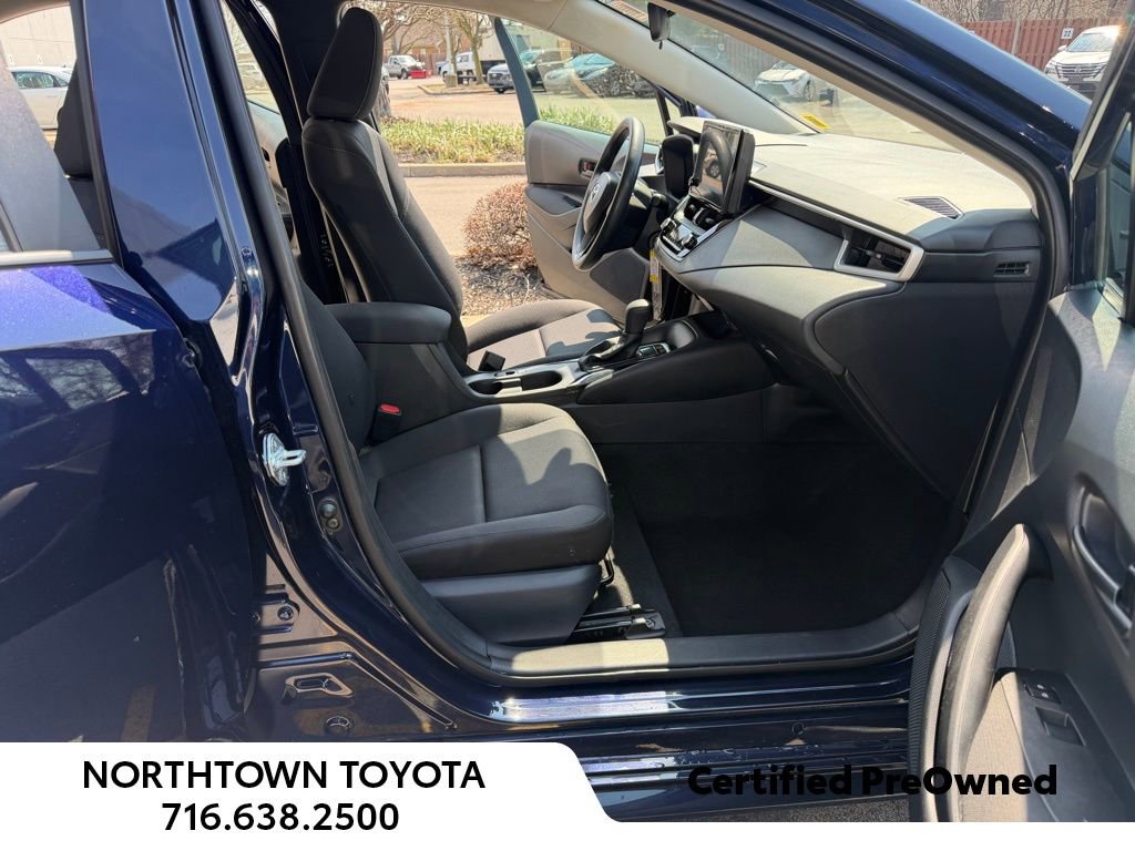 Used 2025 Toyota Corolla LE image 13