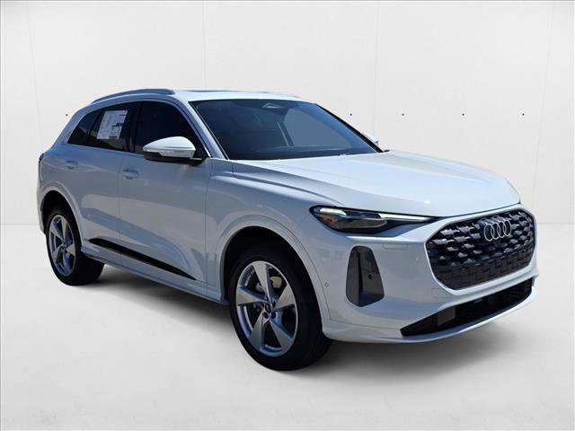 New 2025 Audi Q5 Premium Plus w/ Premium Plus AWD/4WD image 3
