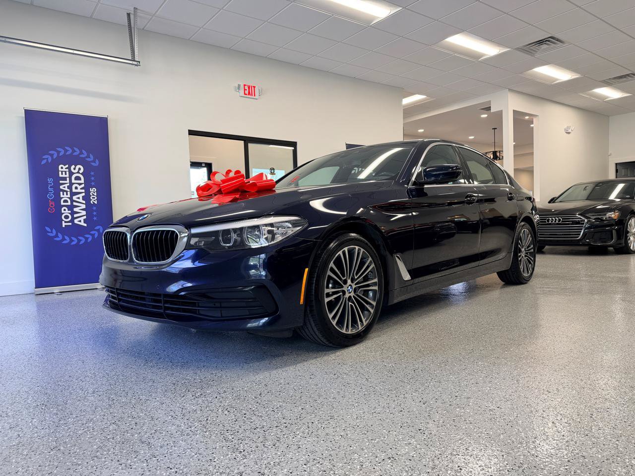 Used 2019 BMW 530i w/ Convenience Package RWD image 16