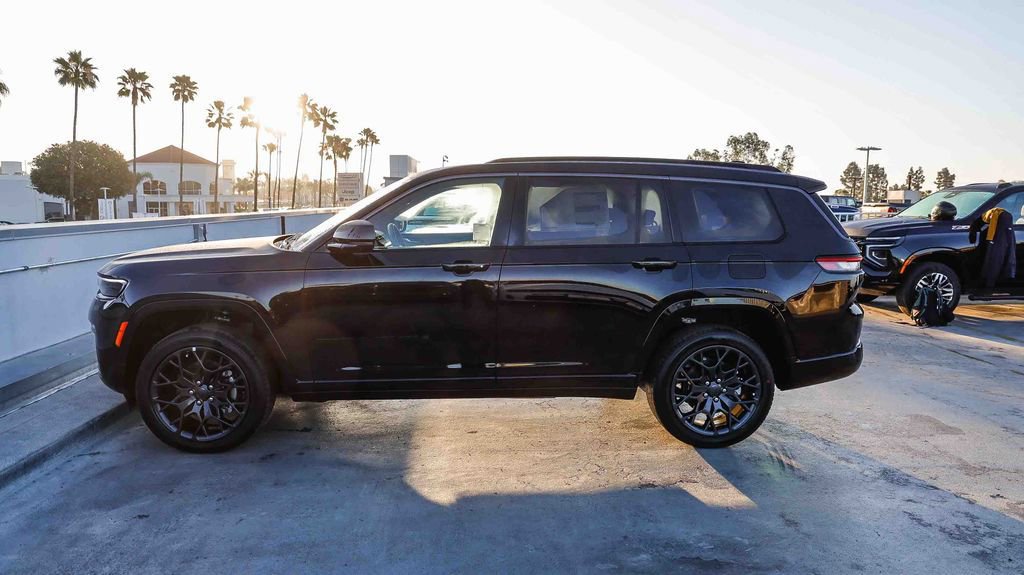 New 2026 Jeep Grand Cherokee L Summit AWD/4WD image 14