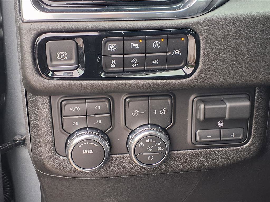 New 2026 GMC Yukon XL Elevation w/ Elevation Premium Package image 13