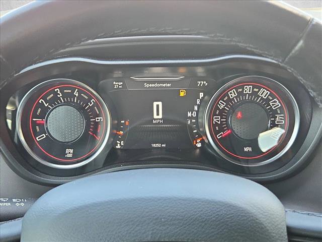 Used 2023 Dodge Challenger SXT image 9