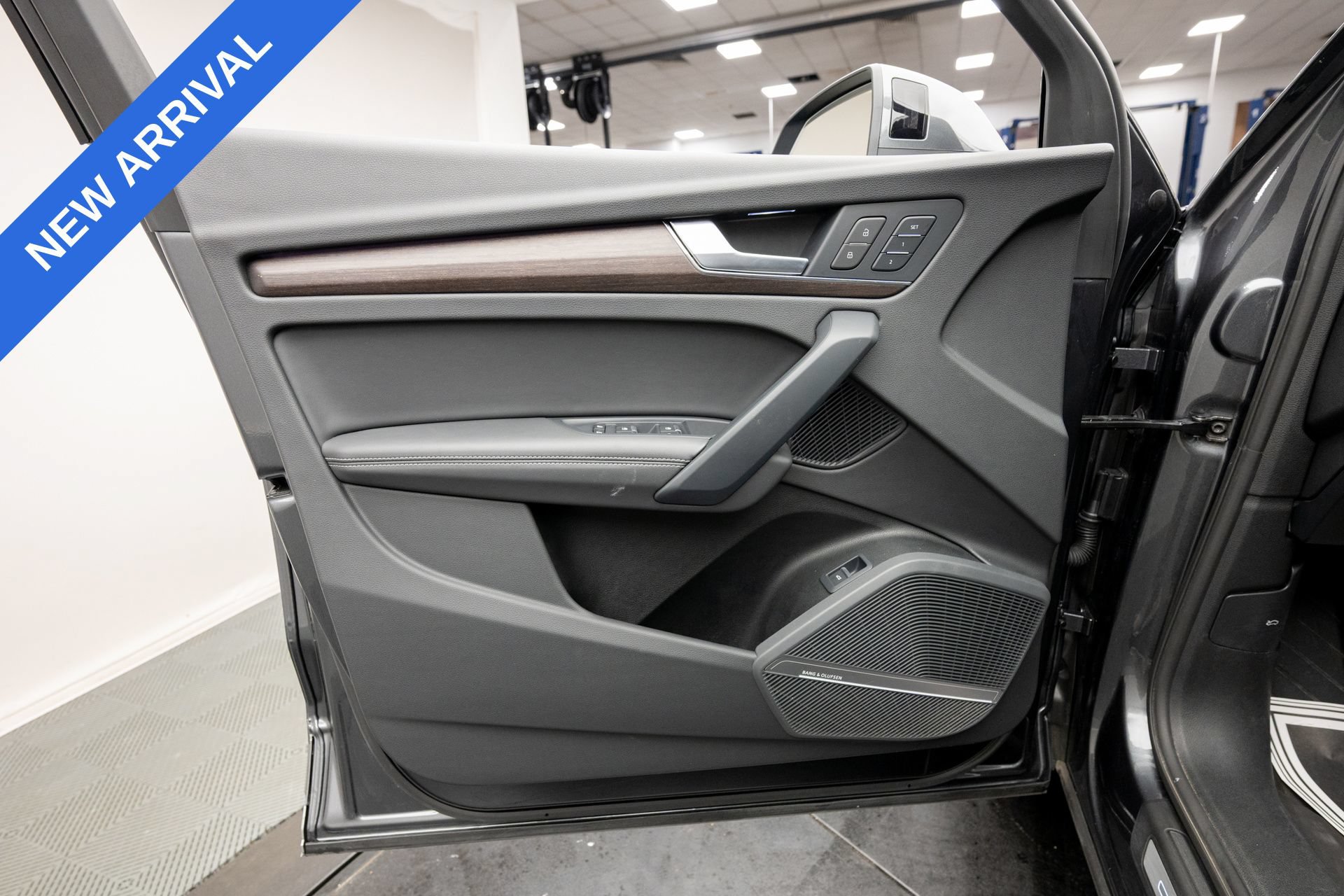 Used 2023 Audi Q5 2.0T Prestige AWD/4WD image 34