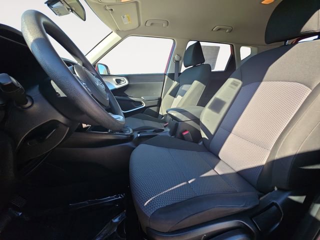 Used 2023 Kia Soul LX w/ Option Group 015 FWD image 9