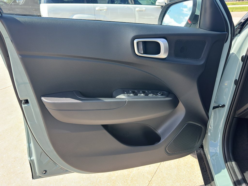 New 2026 Hyundai Venue SEL FWD image 10