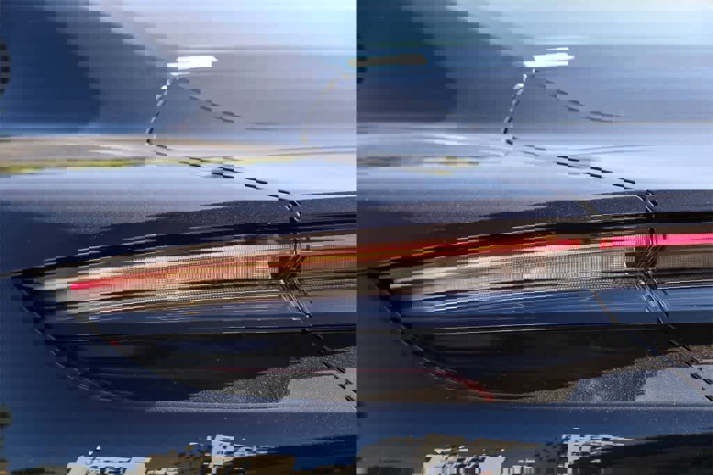 Used 2022 Porsche Taycan 4S image 8