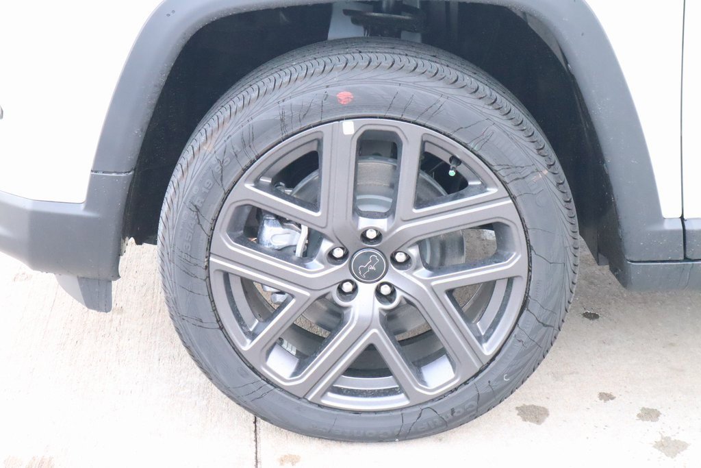 New 2026 Jeep Compass Limited image 17