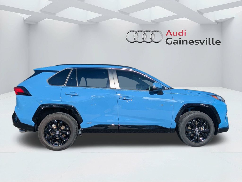 Used 2024 Toyota RAV4 SE AWD/4WD image 2