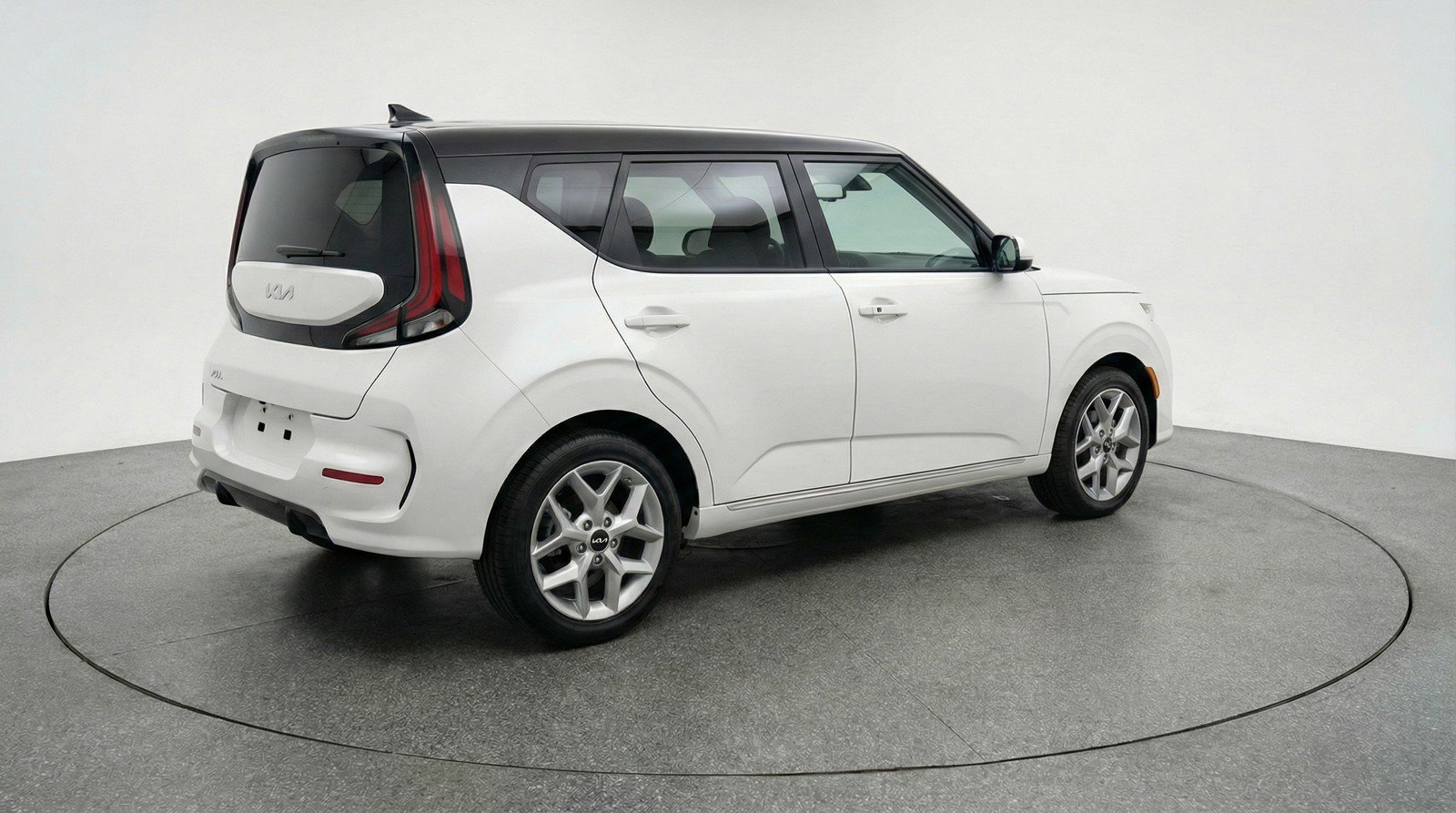 Used 2025 Kia Soul LX w/ LX Technology Package image 9
