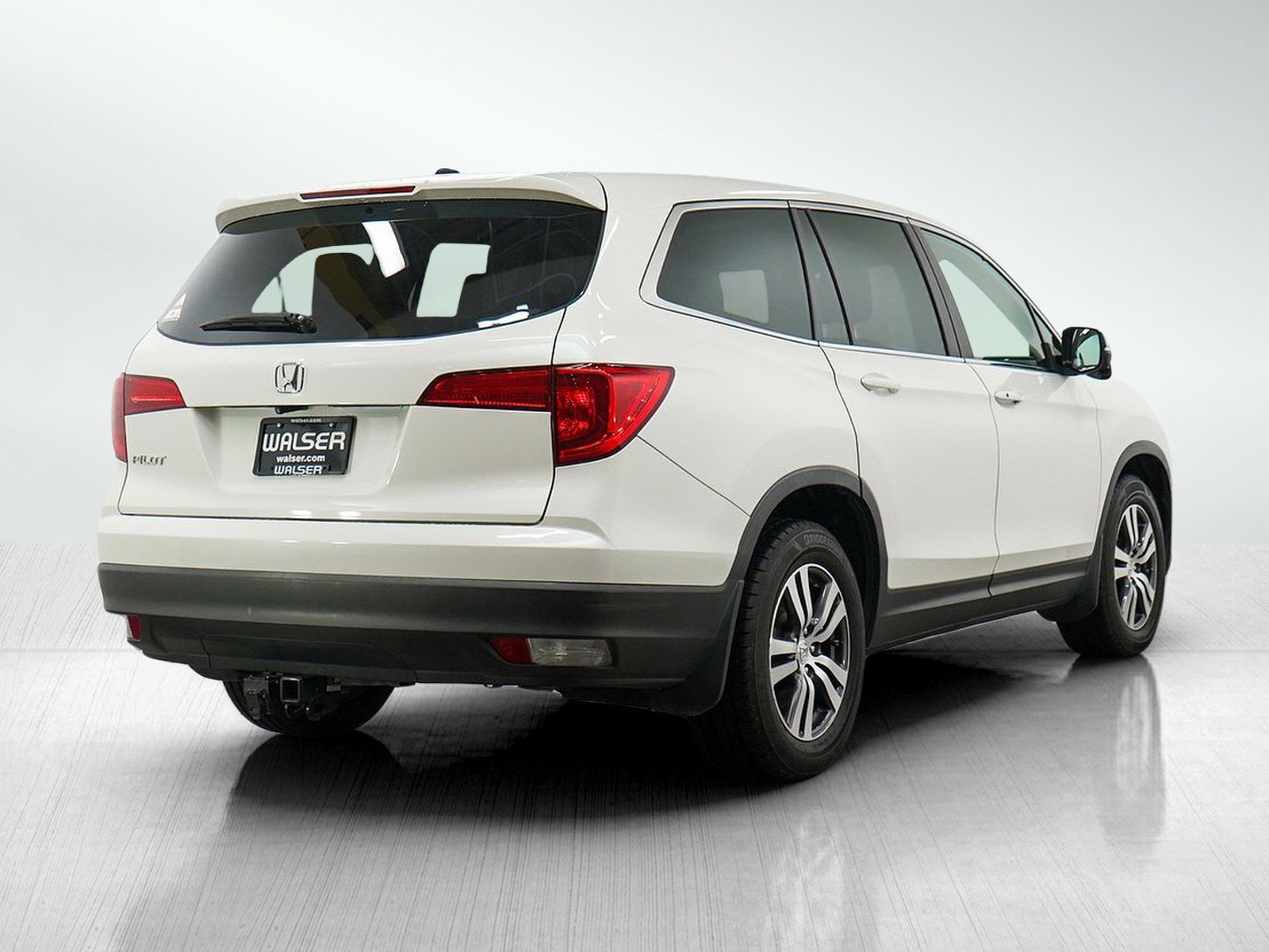 Used 2017 Honda Pilot EX-L image 5