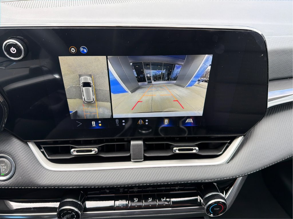 New 2026 Chevrolet Equinox LT w/ Safety and Technology Package FWD image 16