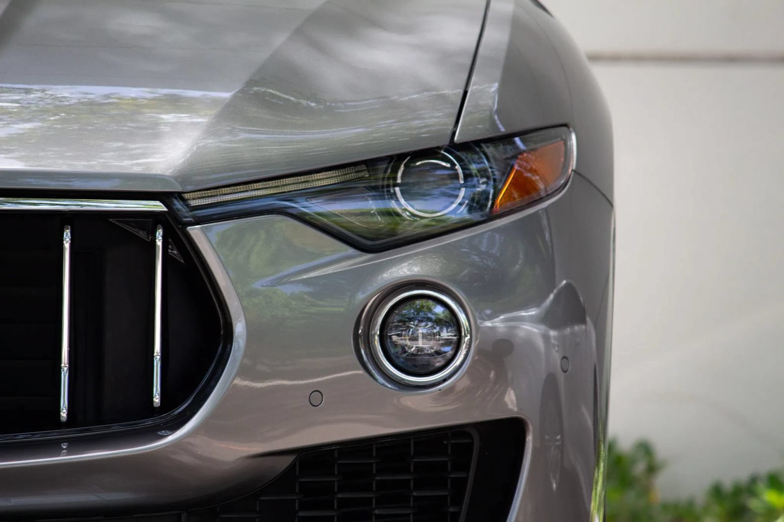 Used 2017 Maserati Levante w/ Luxury Package AWD/4WD image 22