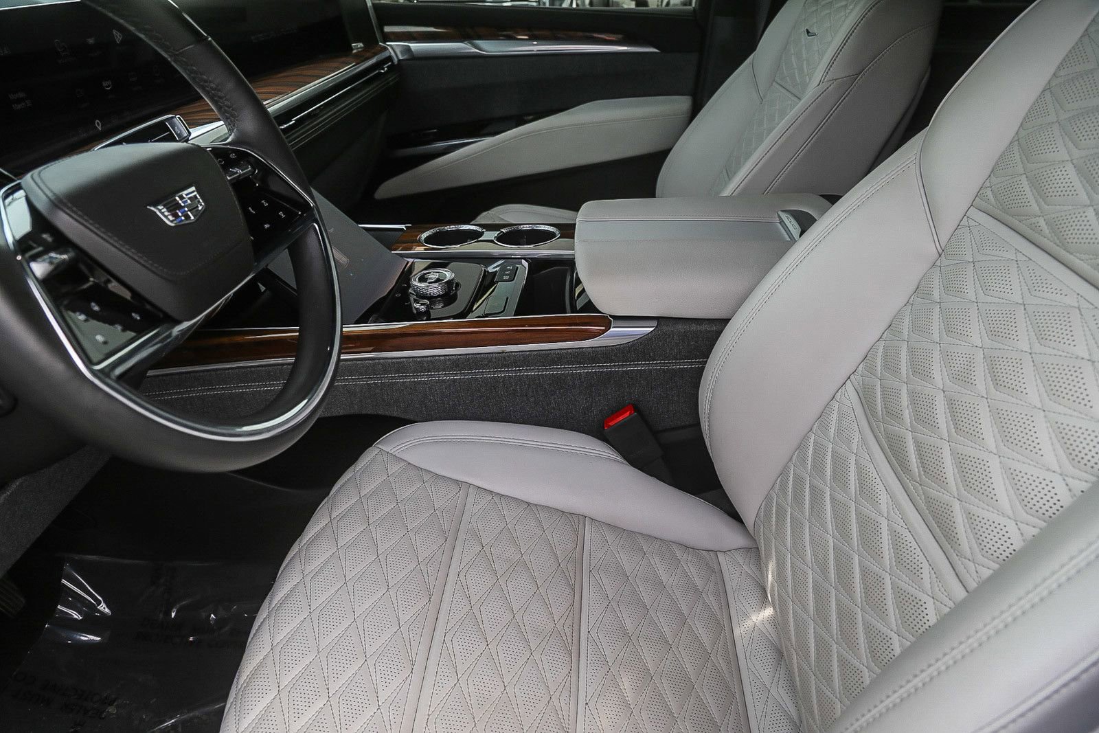 Used 2025 Cadillac Escalade ESV Sport Platinum image 17