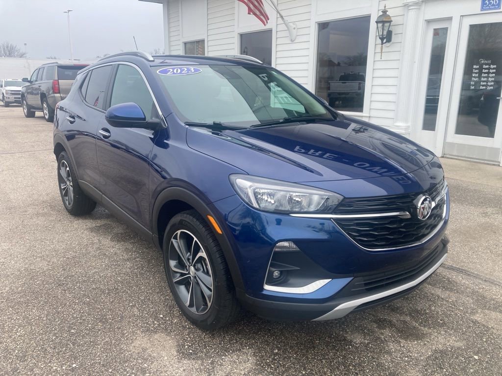 Certified 2023 Buick Encore GX Select w/ Safety Package II FWD image 3