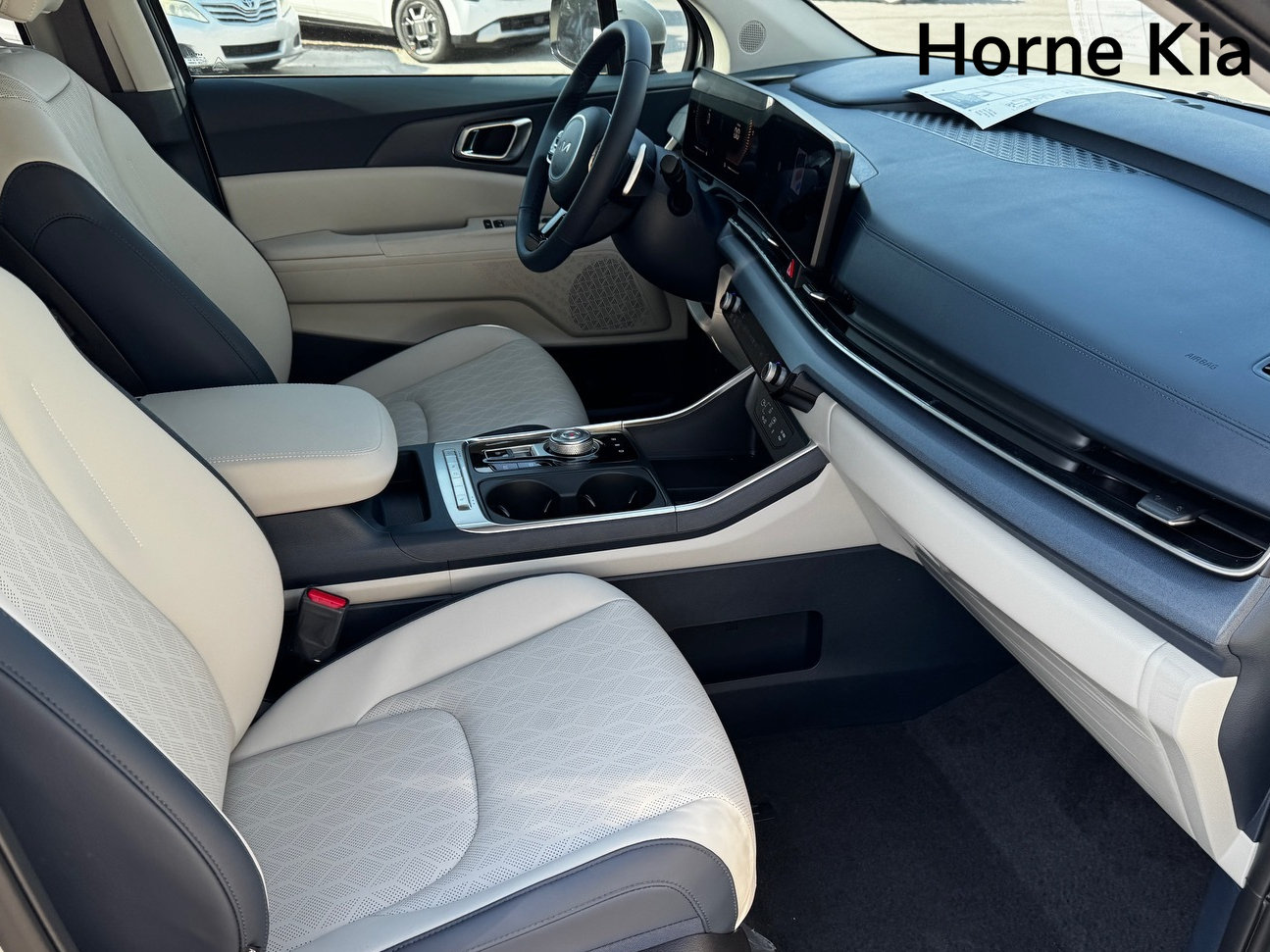 New 2026 Kia Carnival EX FWD image 19