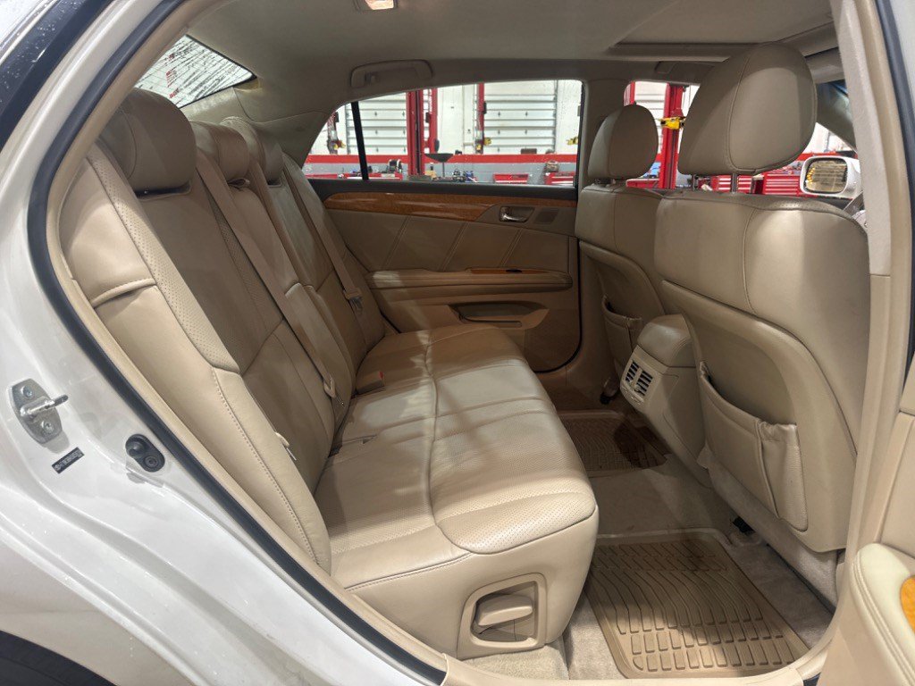 Used 2005 Toyota Avalon Limited FWD image 46