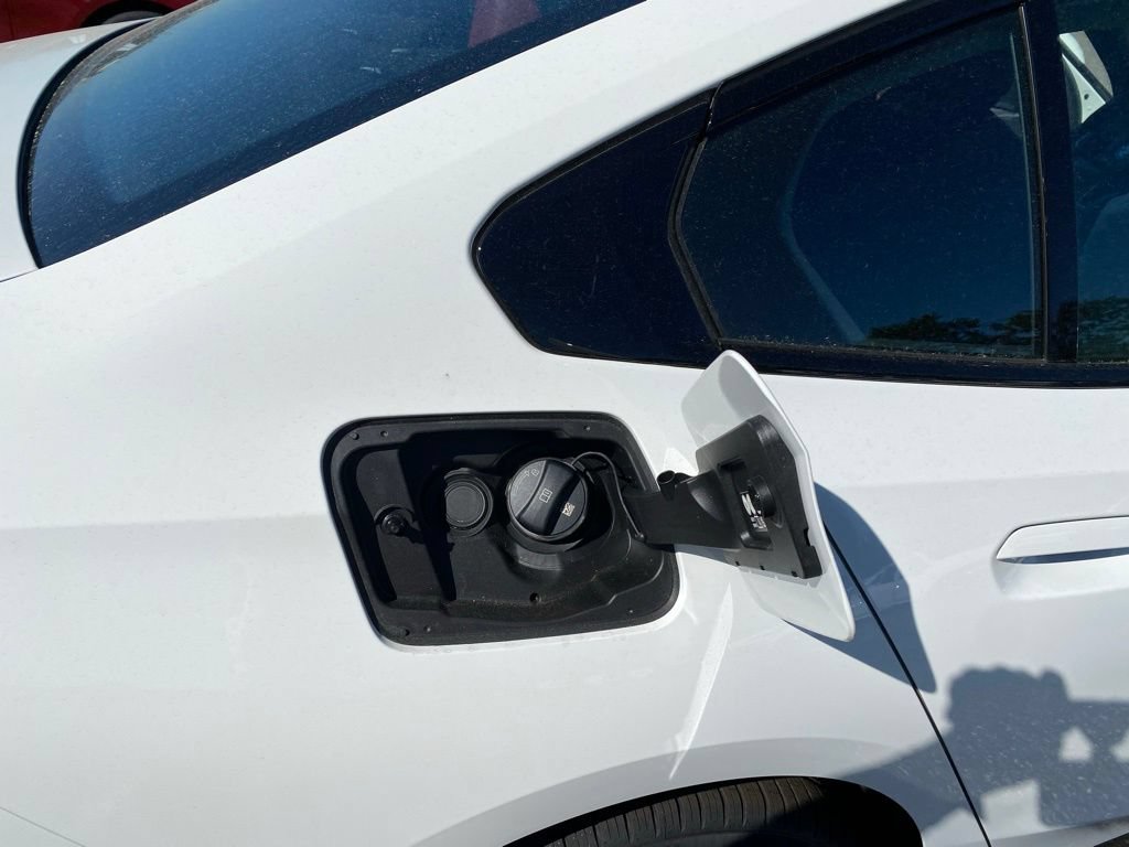 New 2027 BMW 550e xDrive AWD/4WD image 16