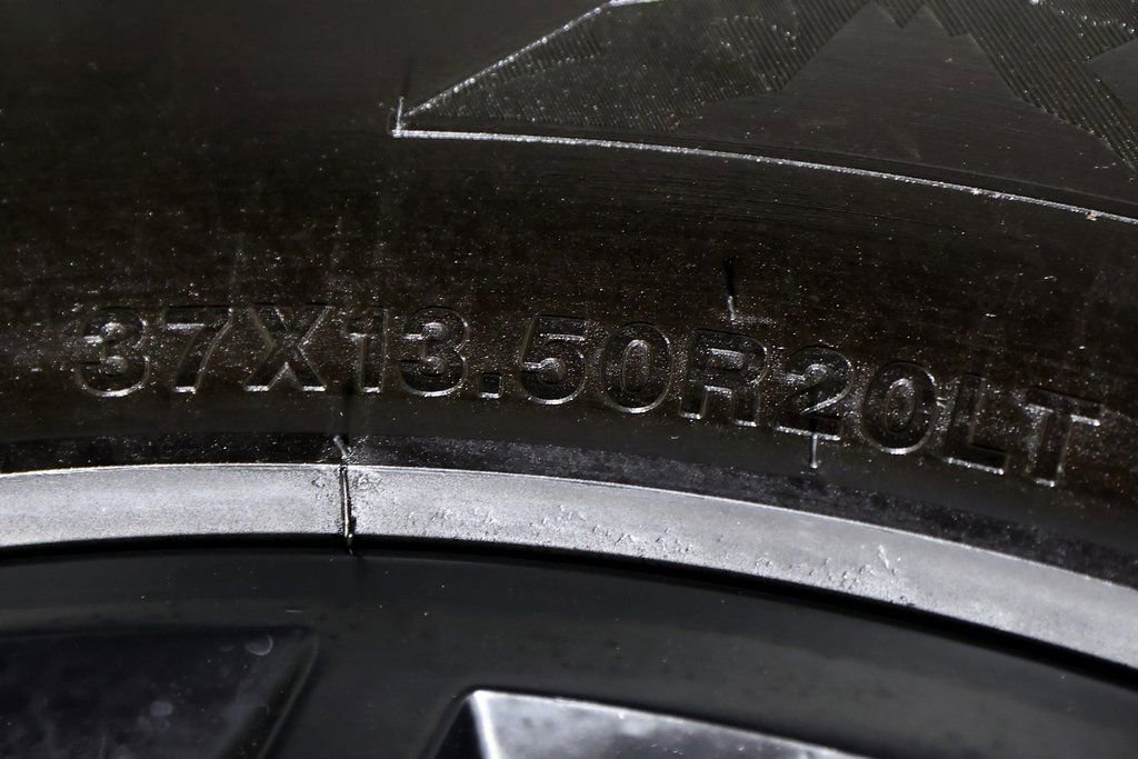 Used 2022 Ford F250 Lariat w/ Black Appearance Package image 49