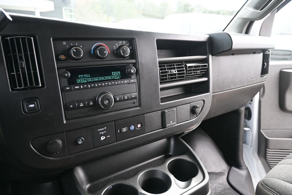 Used 2024 Chevrolet Express 2500 w/ Driver Convenience Package image 14