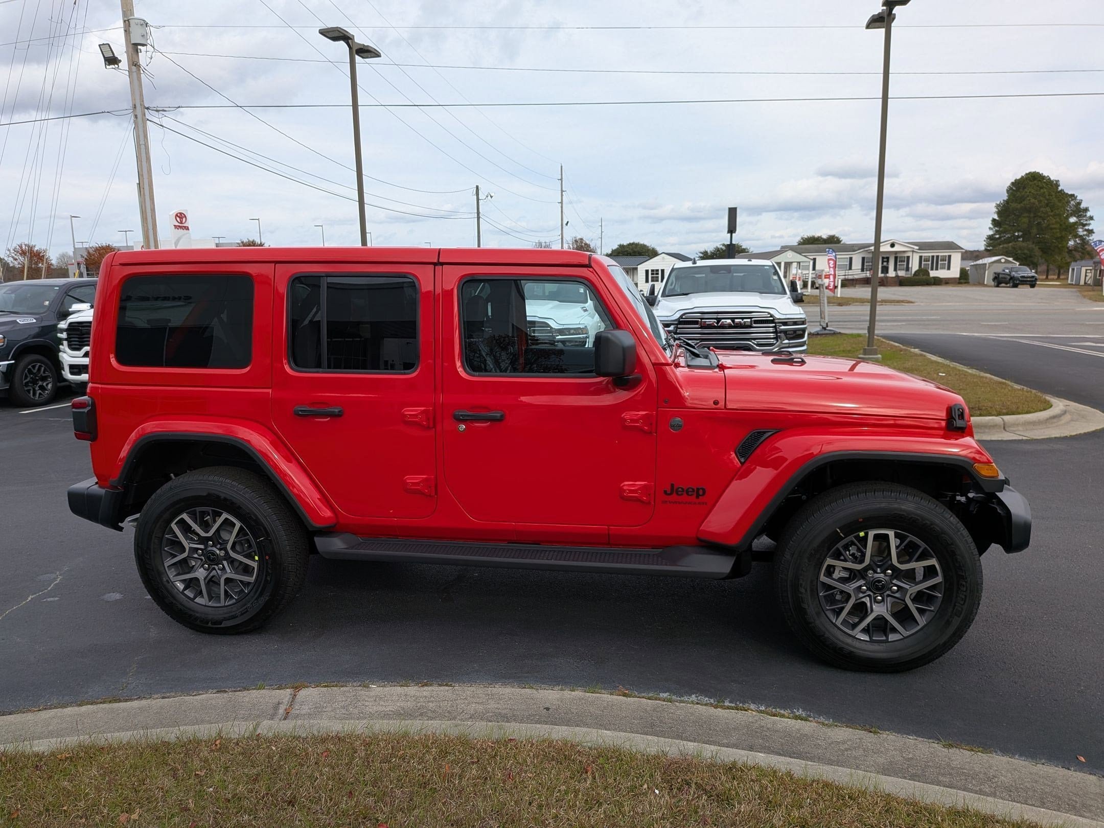 New 2026 Jeep Wrangler Sahara AWD/4WD image 4