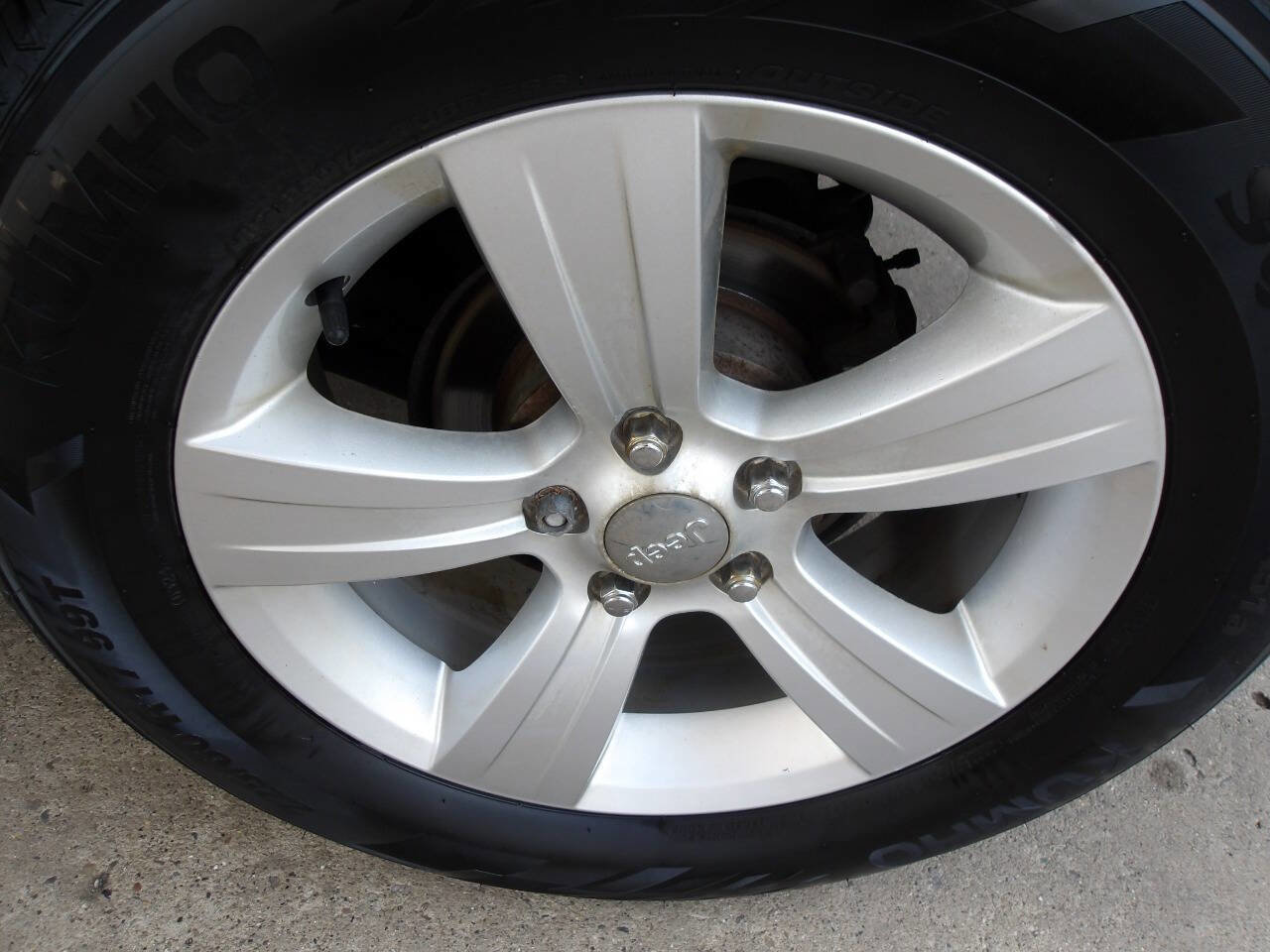 Used 2016 Jeep Compass Sport w/ Power Value Group image 23