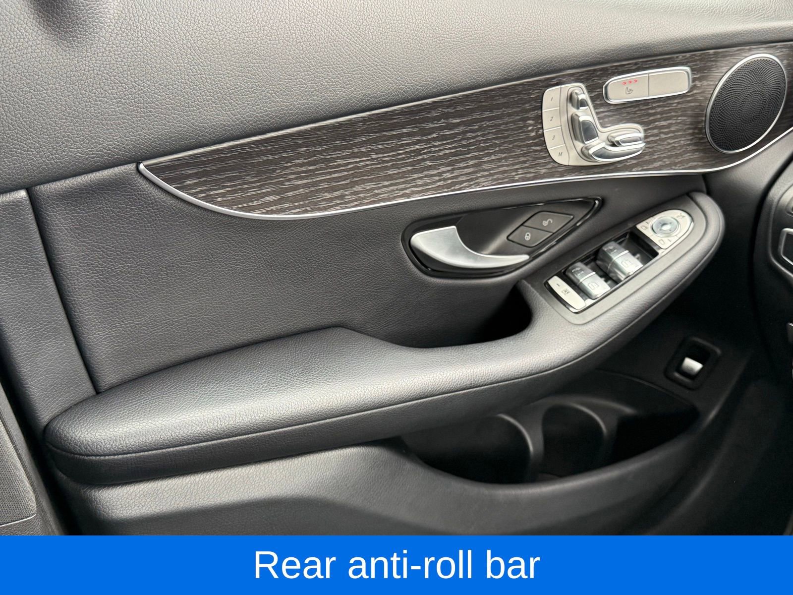 Used 2022 Mercedes-Benz GLC 300 4MATIC image 32