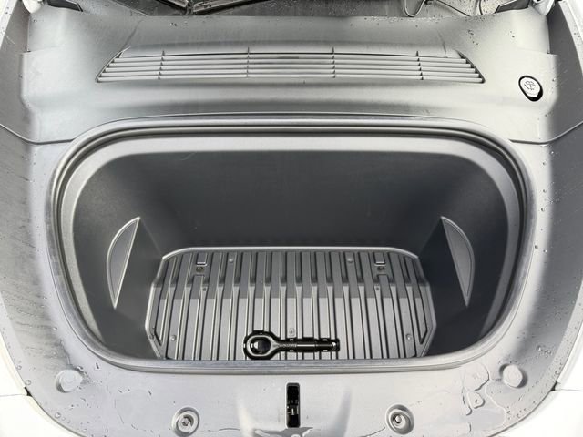 Used 2021 Tesla Model Y Performance image 38