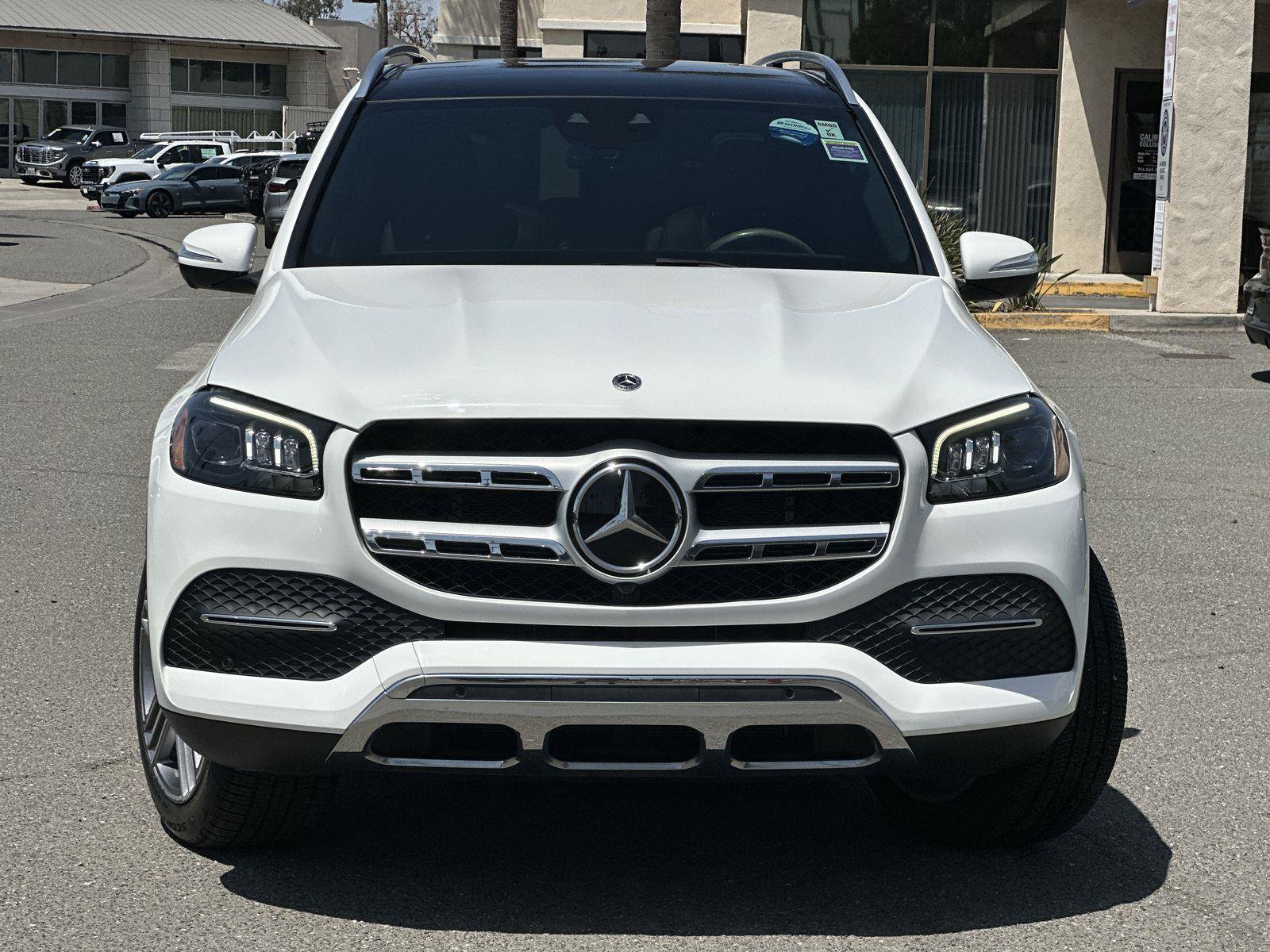 Used 2022 Mercedes-Benz GLS 450 4MATIC image 2