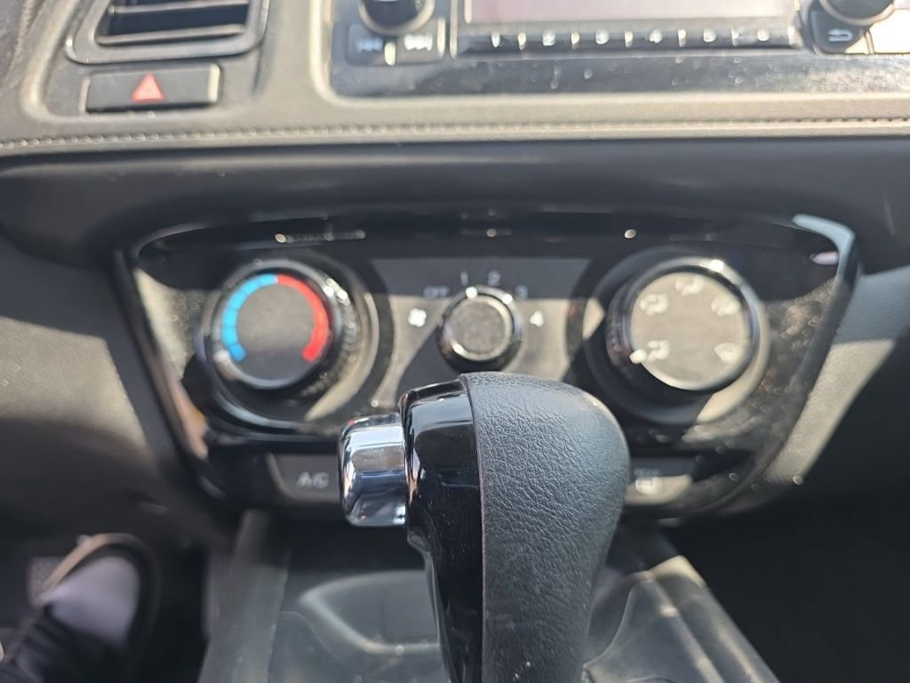 Used 2021 Honda HR-V LX image 18