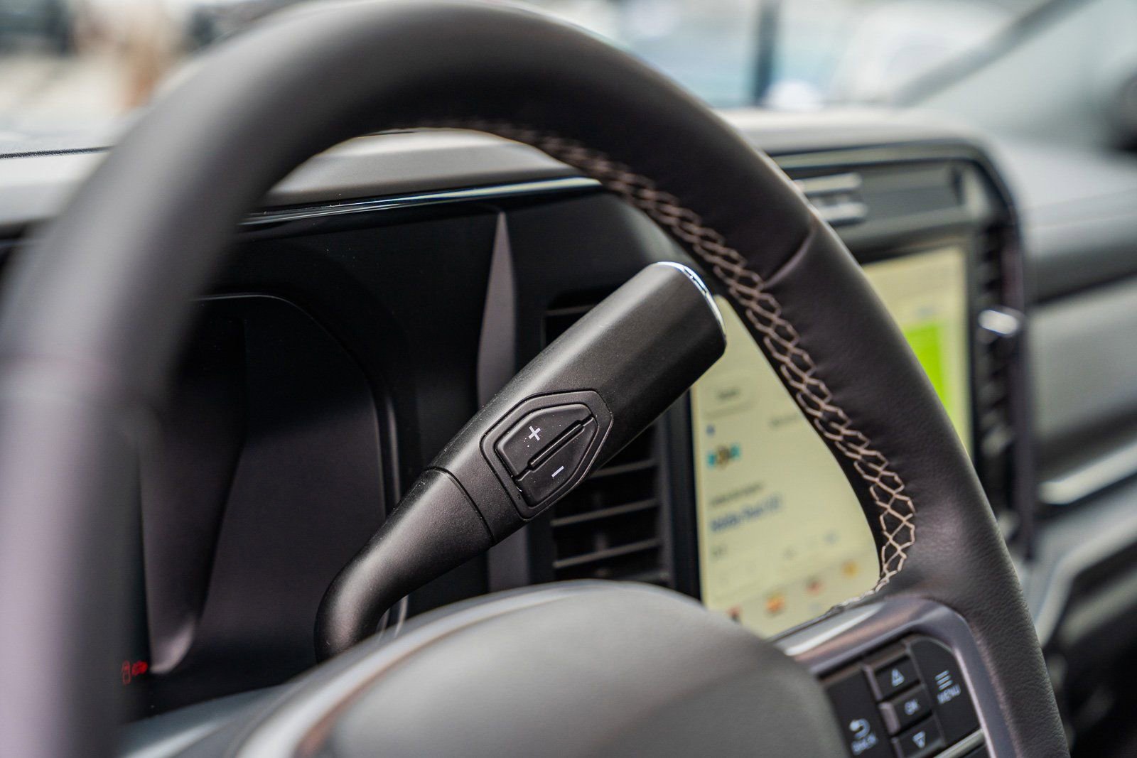 Certified 2025 Ford F250 Lariat w/ Black Appearance Package AWD/4WD image 35