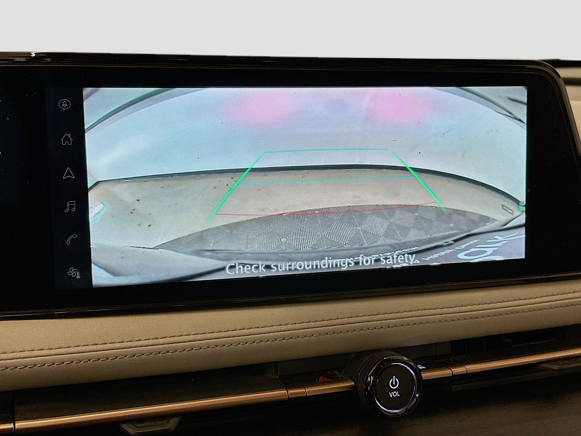 Used 2023 Nissan Ariya AWD image 23