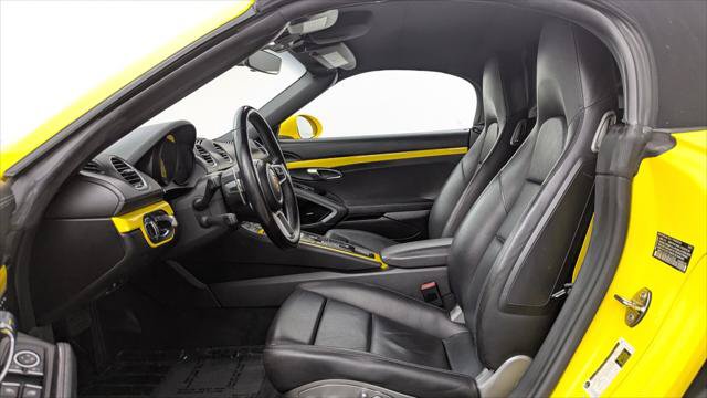 Used 2018 Porsche 718 Boxster RWD image 13
