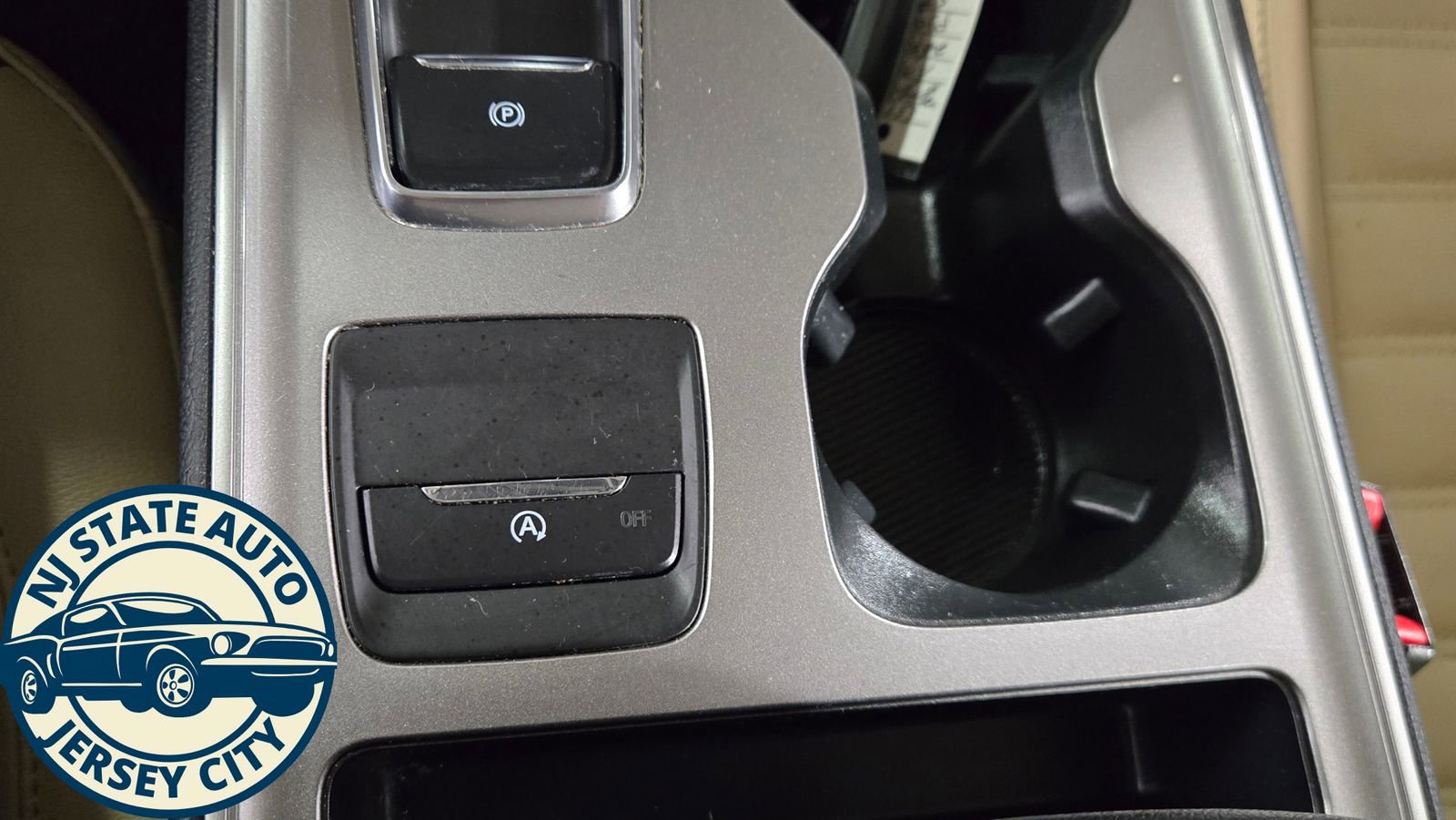 Used 2023 Ford Edge SEL image 18