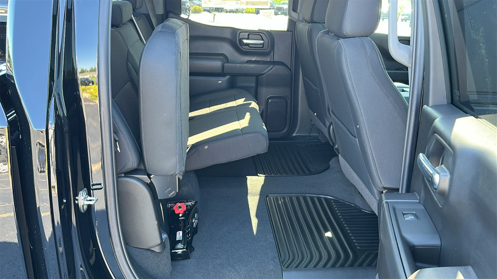 New 2026 Chevrolet Silverado 1500 Custom w/ Turbomax Blackout Package AWD/4WD image 28