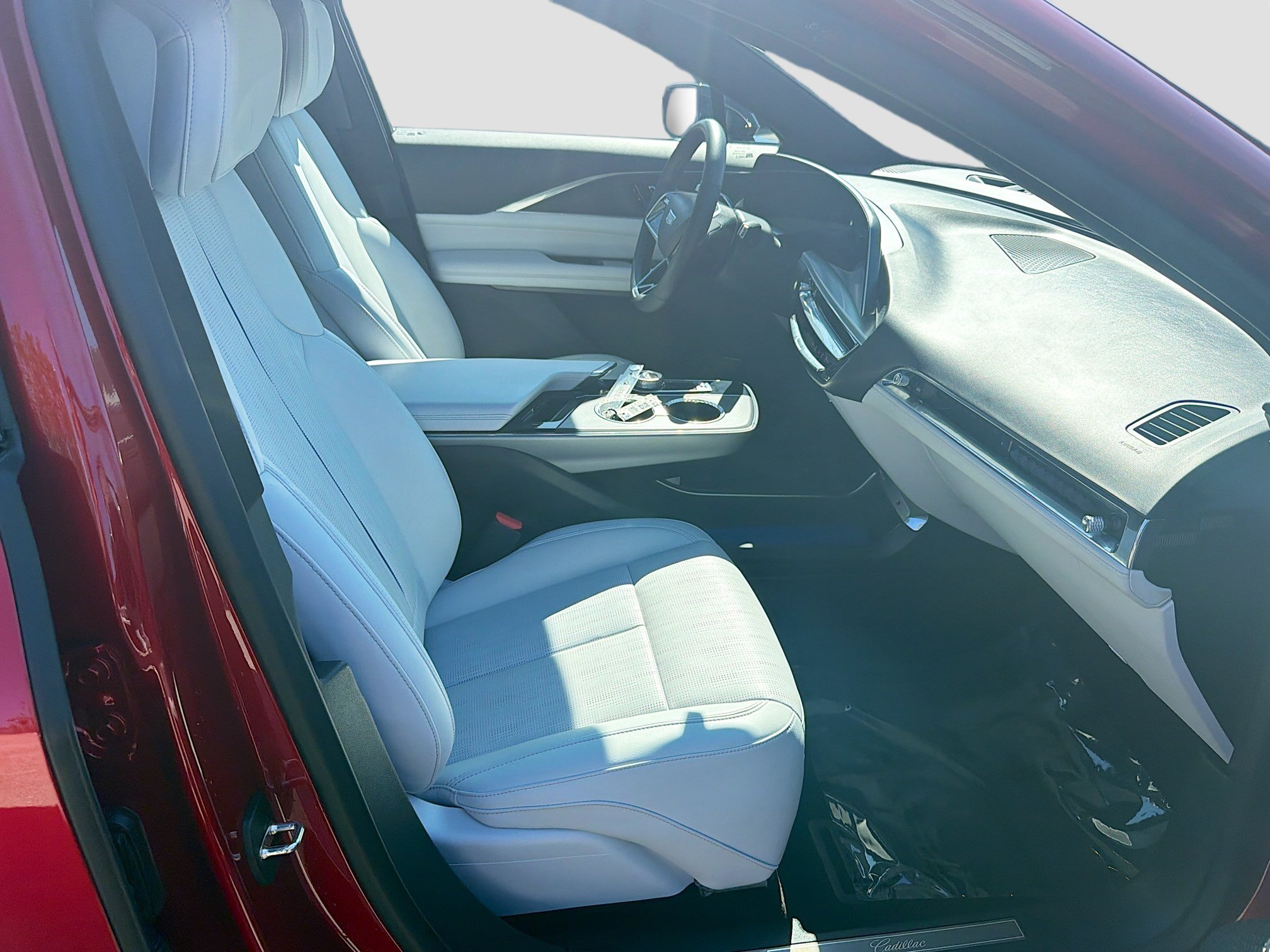Used 2024 Cadillac Lyriq Luxury RWD image 33